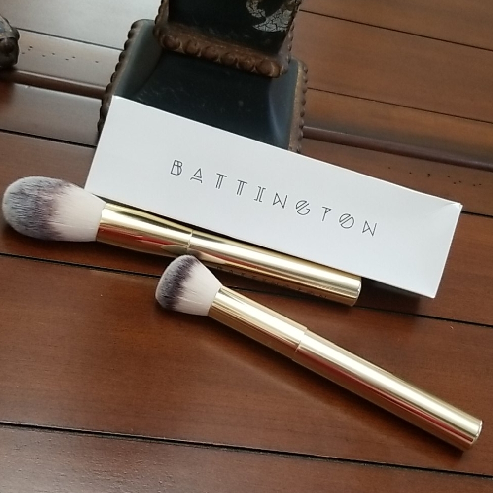 BATTINGTON 😚 BRUSH SET